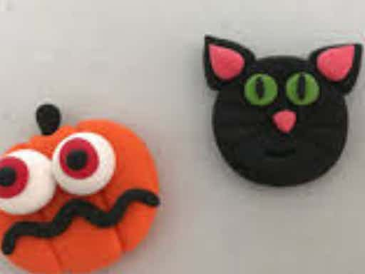 Make Halloween Fridge Magnets