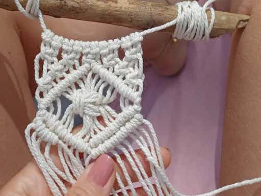 THE BEGINNINGS OF MACRAMÉ