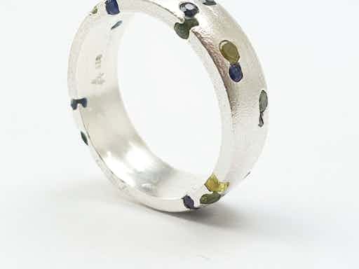 ScatteRING | Sand Casting with Faceted Stones