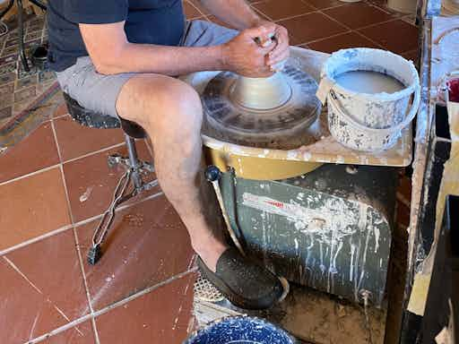 Intermediate Pottery Level Classes on the pottery wheel