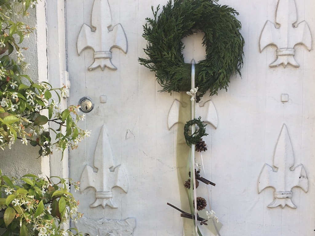 + European Style Christmas Wreath +