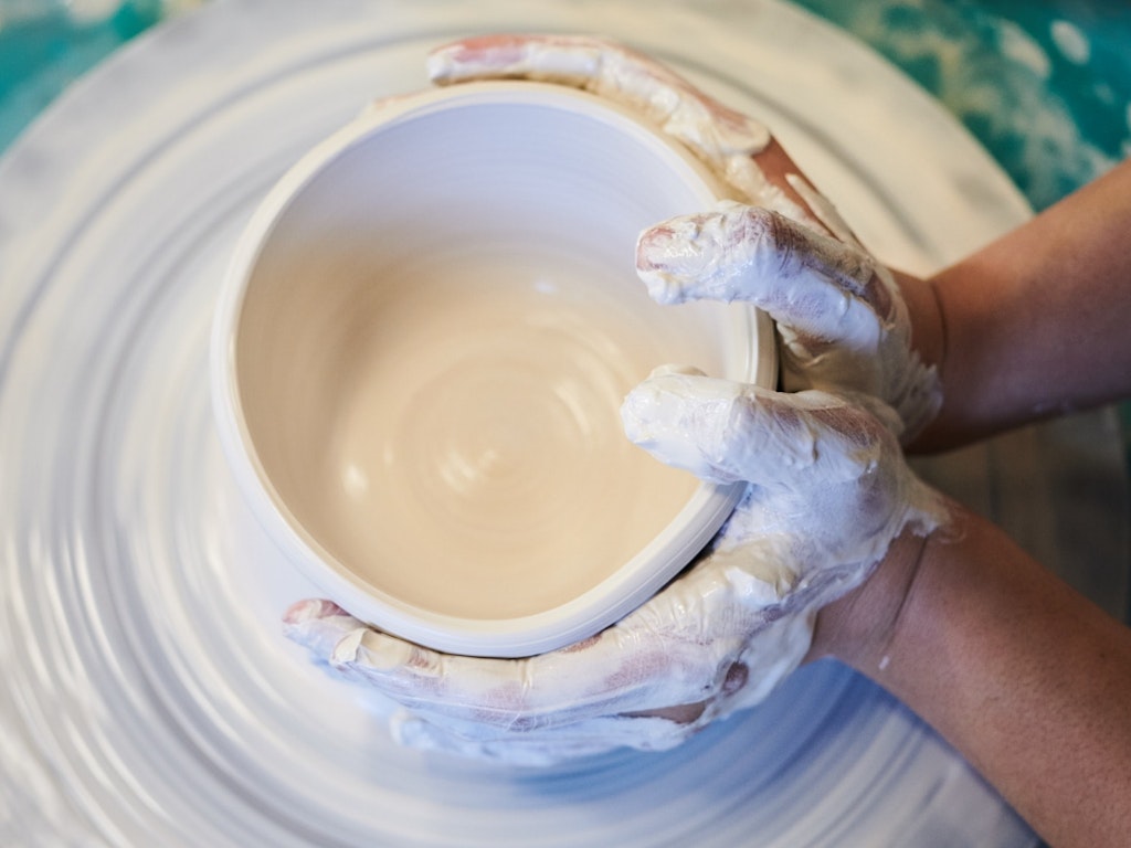 Wine & Design: Throw day!