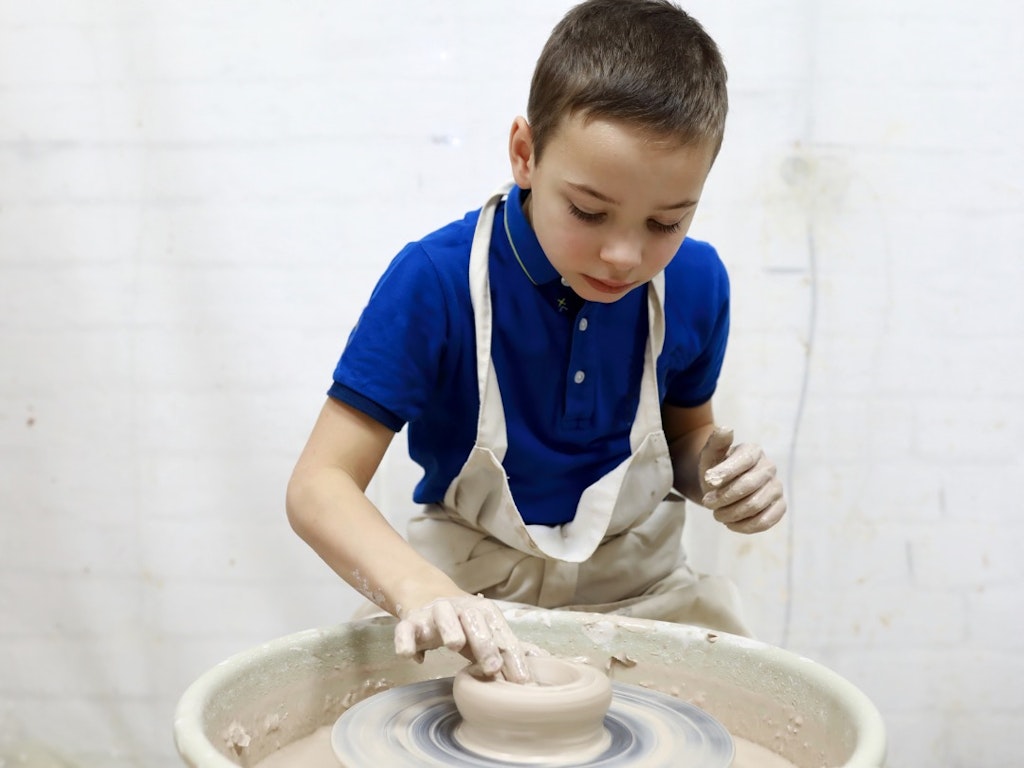 Kids holiday Throw day class!