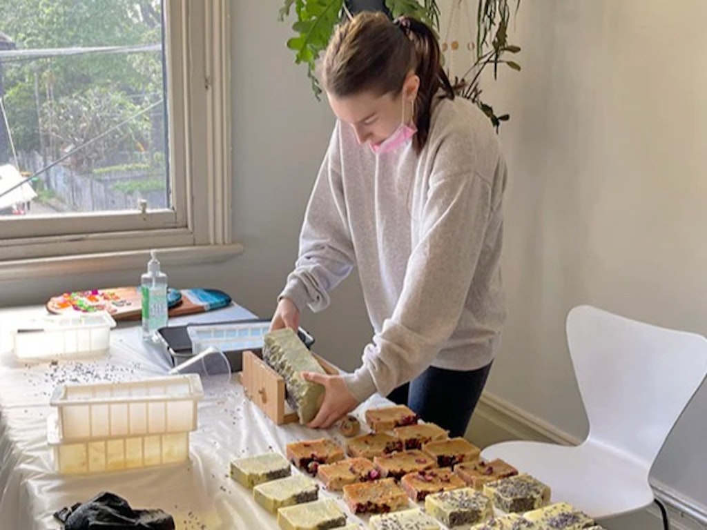 Natural Soap Making: Cold Process Workshop | DIY Soap