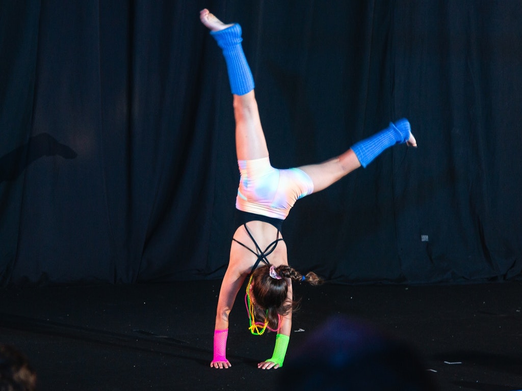 COME AND TRY -HOLIDAY CIRCUS WORKSHOP