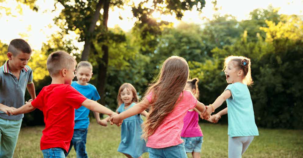 How Outdoor Play Enhances Learning and Development in Kids
